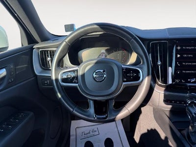2020 Volvo XC60 T6 AWD Momentum
